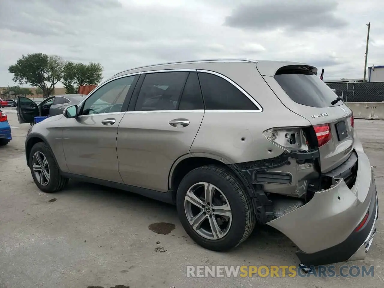 2 Фотография поврежденного автомобиля WDC0G4KBXKF624867 MERCEDES-BENZ GLC-CLASS 2019