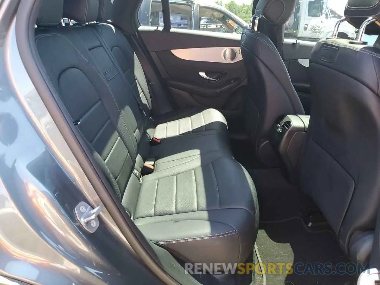 6 Фотография поврежденного автомобиля WDC0G4KBXKV163692 MERCEDES-BENZ GLC-CLASS 2019