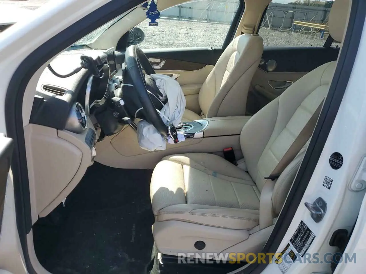 7 Photograph of a damaged car WDC0G5EB3KF564920 MERCEDES-BENZ GLC-CLASS 2019