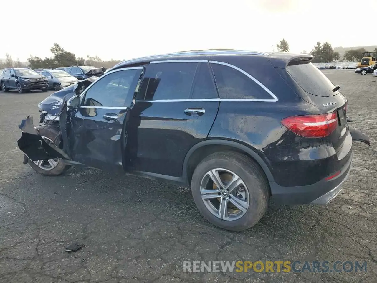 2 Фотография поврежденного автомобиля WDC0G5EB5KF563154 MERCEDES-BENZ GLC-CLASS 2019