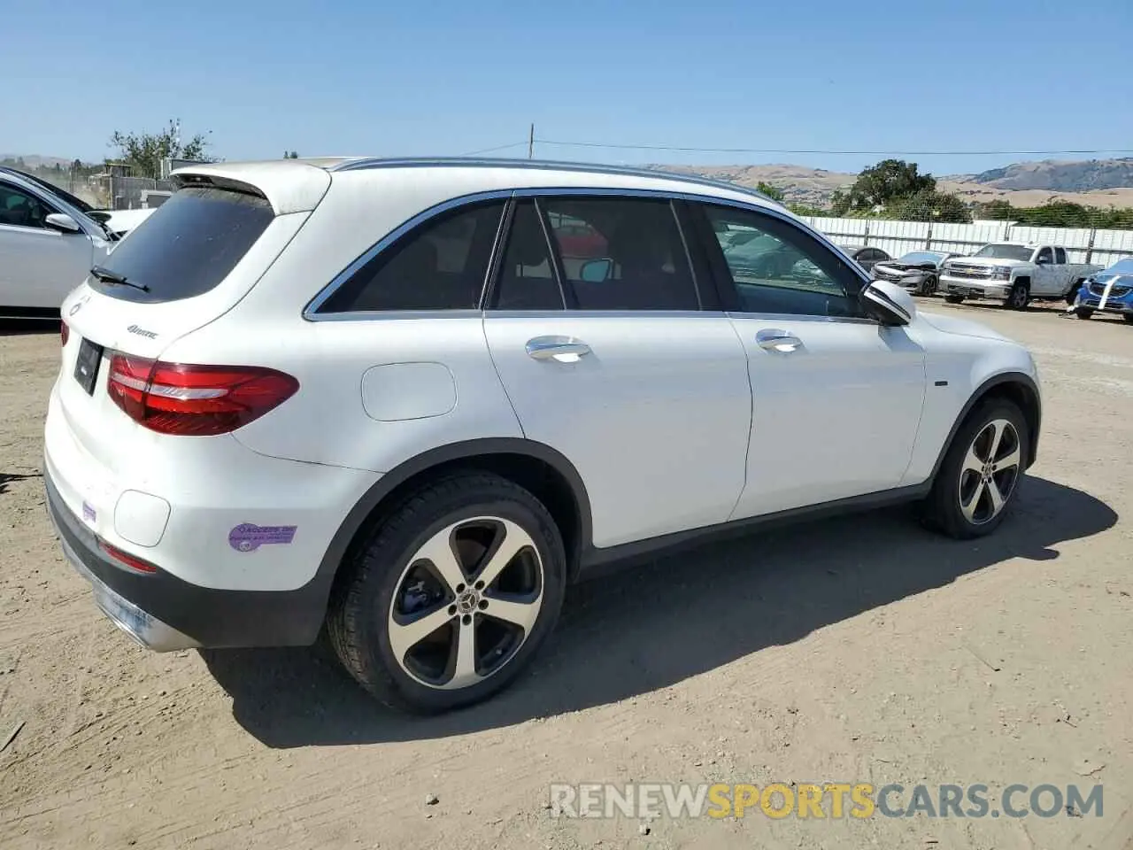 3 Фотография поврежденного автомобиля WDC0G5EB7KF562183 MERCEDES-BENZ GLC-CLASS 2019