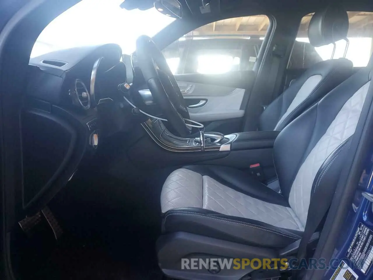 7 Фотография поврежденного автомобиля WDC0G6EB4KF506112 MERCEDES-BENZ GLC-CLASS 2019