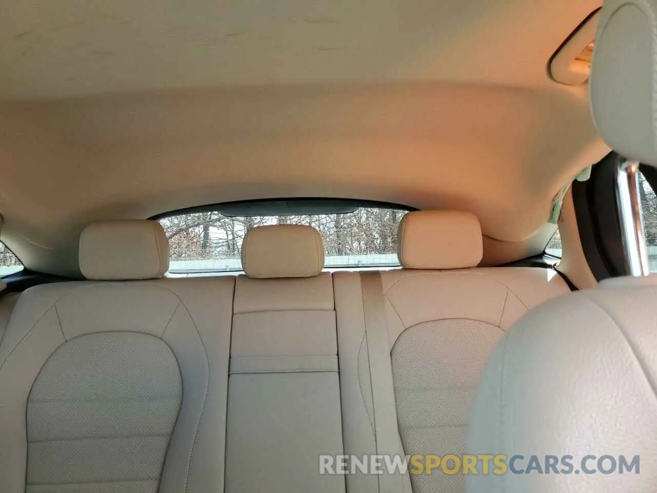 10 Фотография поврежденного автомобиля WDC0J4KB2KF578081 MERCEDES-BENZ GLC-CLASS 2019
