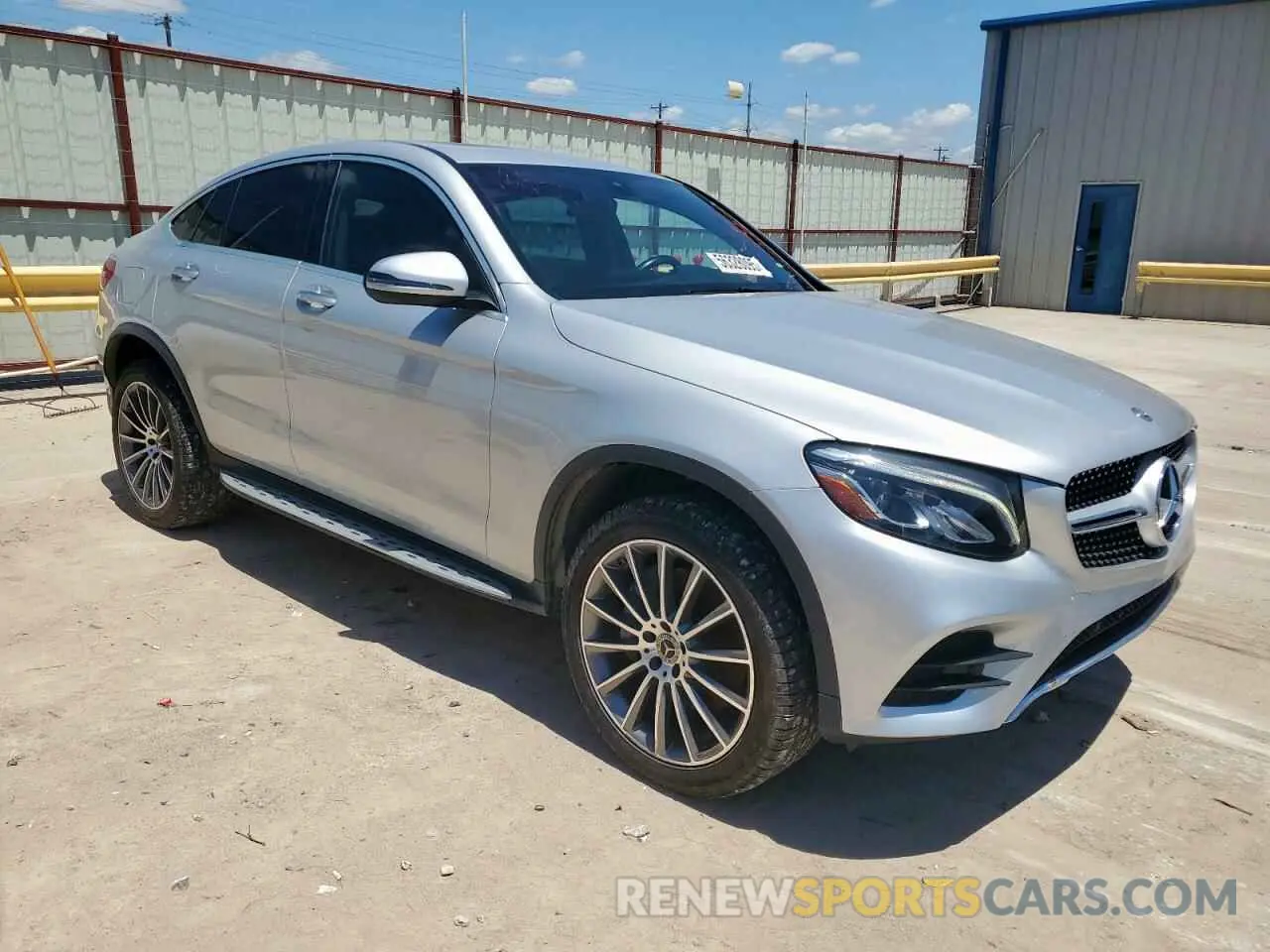4 Фотография поврежденного автомобиля WDC0J4KB2KF606042 MERCEDES-BENZ GLC-CLASS 2019