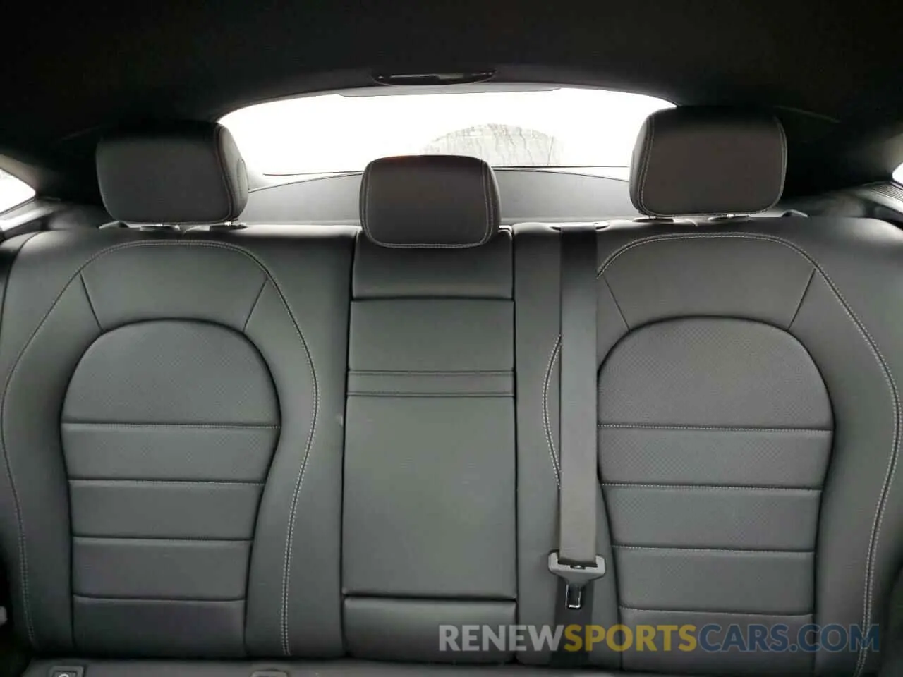 10 Photograph of a damaged car WDC0J4KB2KF663938 MERCEDES-BENZ GLC-CLASS 2019