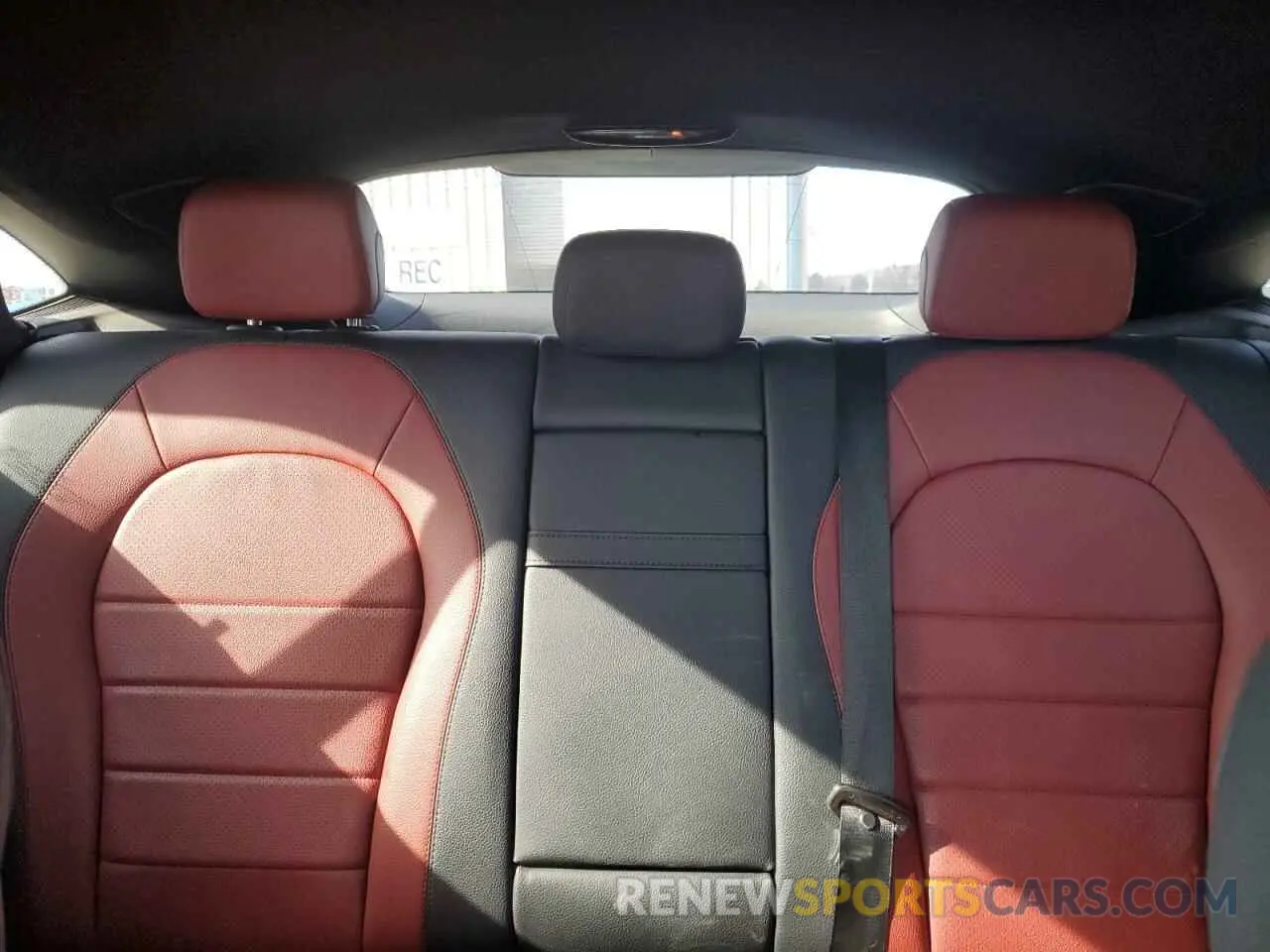 10 Photograph of a damaged car WDC0J4KB3KF512509 MERCEDES-BENZ GLC-CLASS 2019