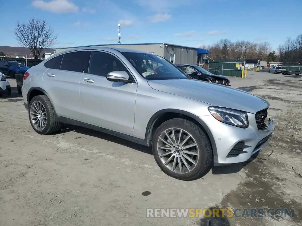 4 Photograph of a damaged car WDC0J4KB3KF512509 MERCEDES-BENZ GLC-CLASS 2019