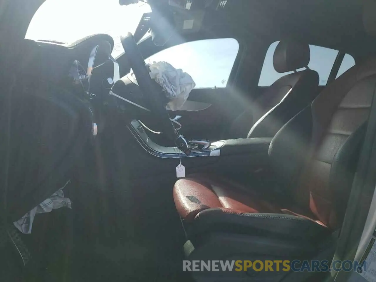 7 Photograph of a damaged car WDC0J4KB3KF512509 MERCEDES-BENZ GLC-CLASS 2019
