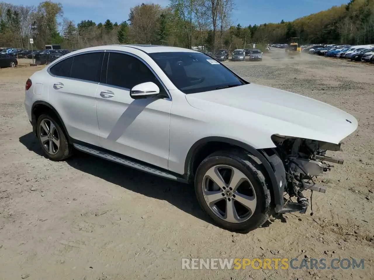 4 Photograph of a damaged car WDC0J4KB6KF562028 MERCEDES-BENZ GLC-CLASS 2019