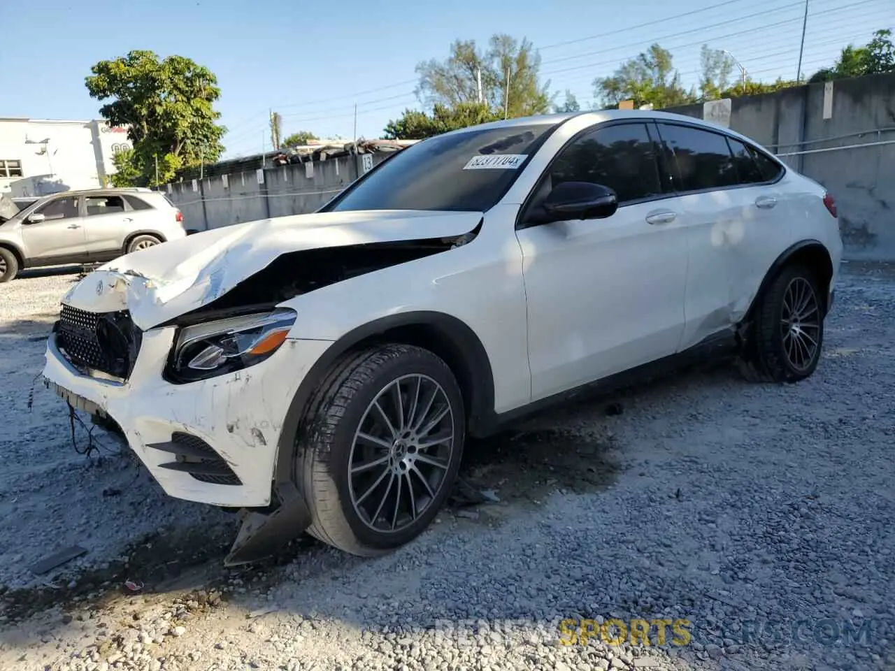 1 Фотография поврежденного автомобиля WDC0J4KB9KF624621 MERCEDES-BENZ GLC-CLASS 2019