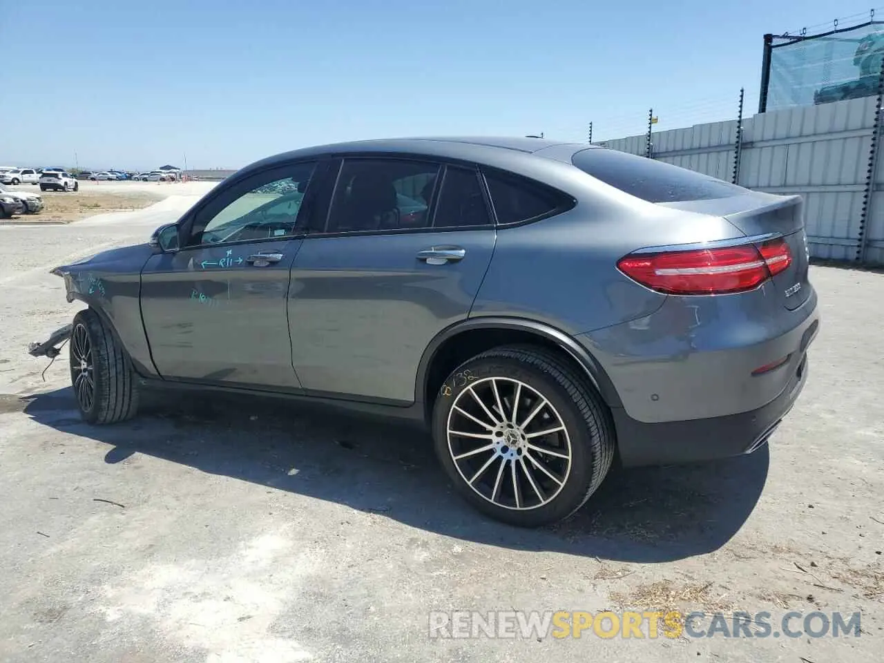 2 Фотография поврежденного автомобиля WDC0J4KB9KF664150 MERCEDES-BENZ GLC-CLASS 2019