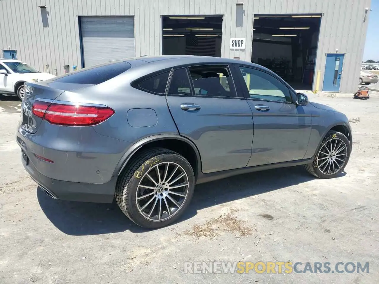 3 Фотография поврежденного автомобиля WDC0J4KB9KF664150 MERCEDES-BENZ GLC-CLASS 2019