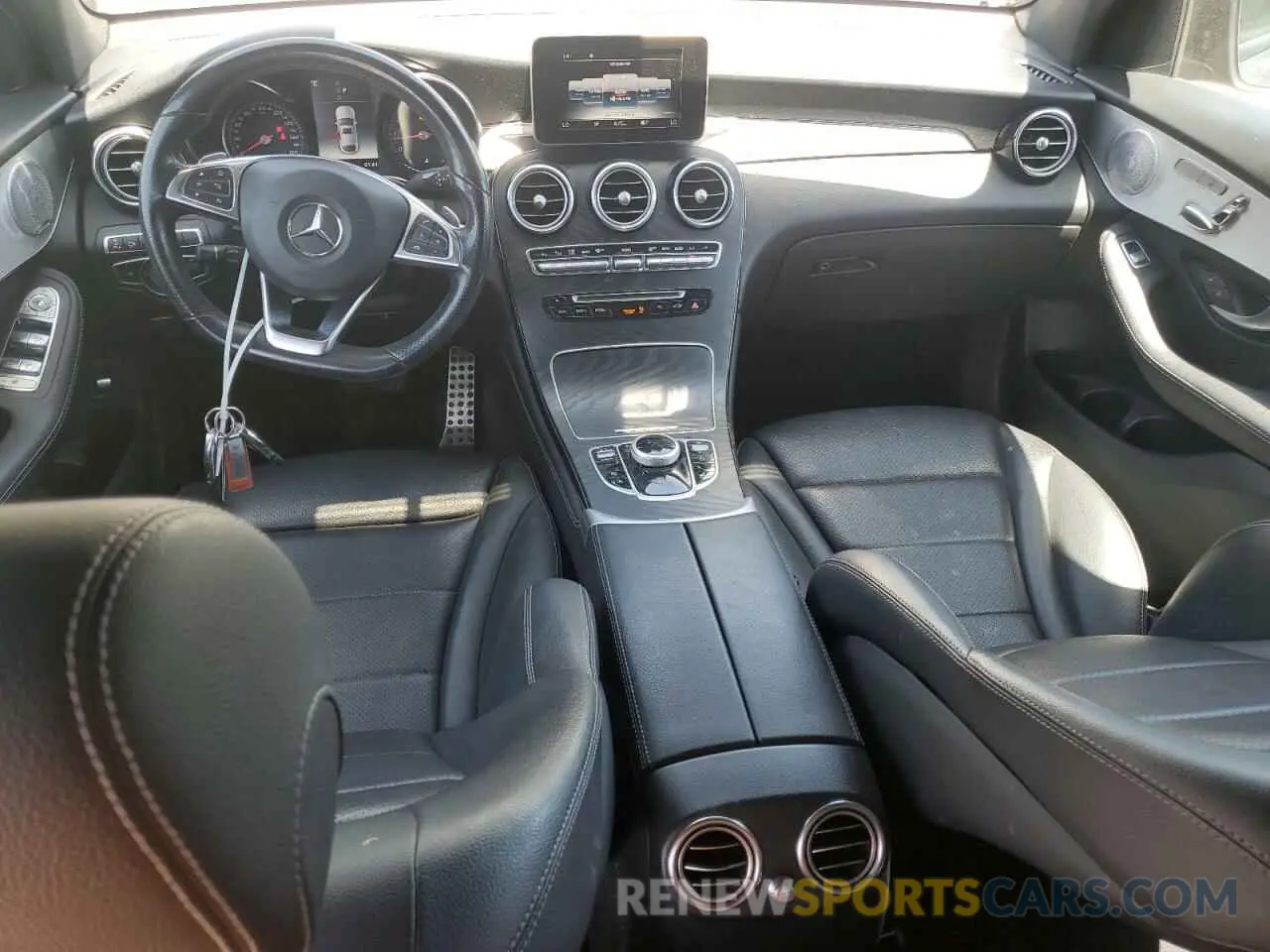 8 Фотография поврежденного автомобиля WDC0J4KB9KF664150 MERCEDES-BENZ GLC-CLASS 2019