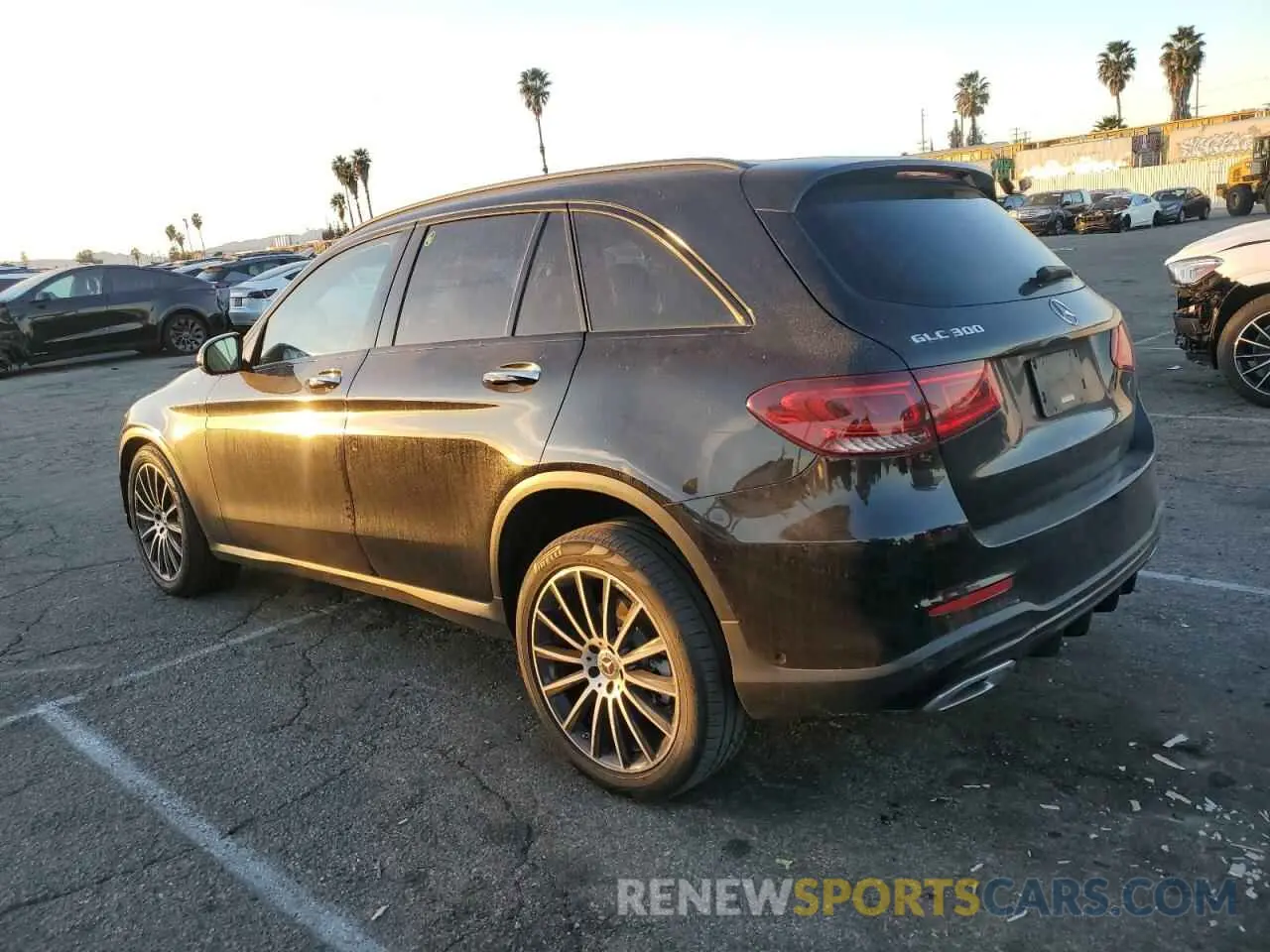 2 Фотография поврежденного автомобиля W1N0G8DB0LF761417 MERCEDES-BENZ GLC-CLASS 2020