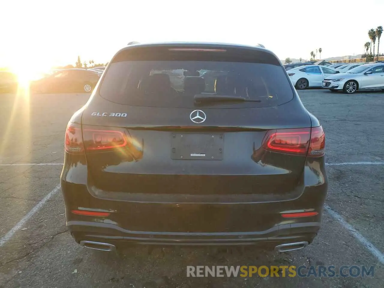 6 Фотография поврежденного автомобиля W1N0G8DB0LF761417 MERCEDES-BENZ GLC-CLASS 2020
