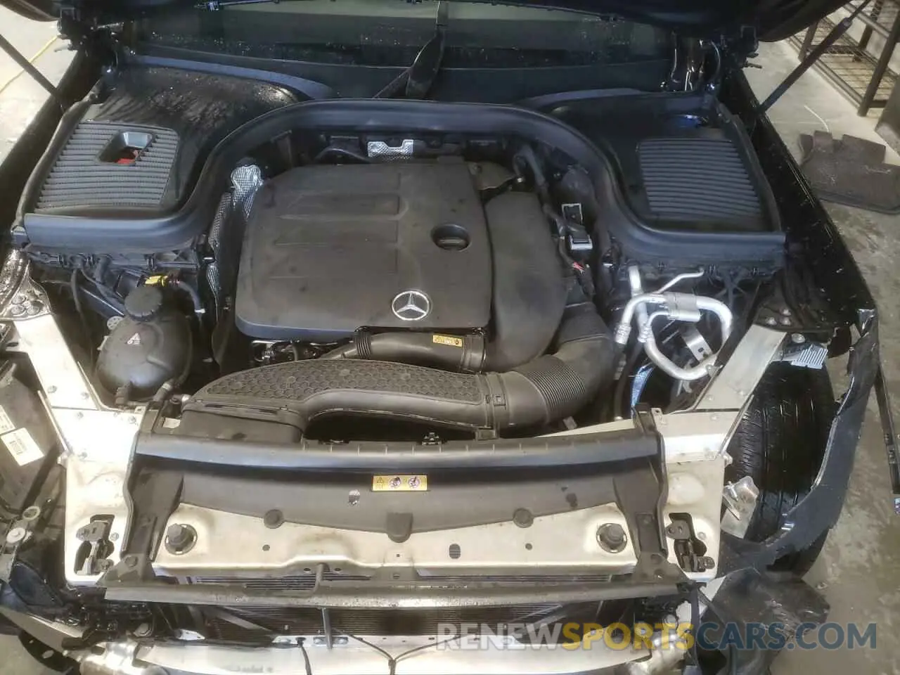 12 Photograph of a damaged car W1N0G8DB0LF864353 MERCEDES-BENZ GLC-CLASS 2020