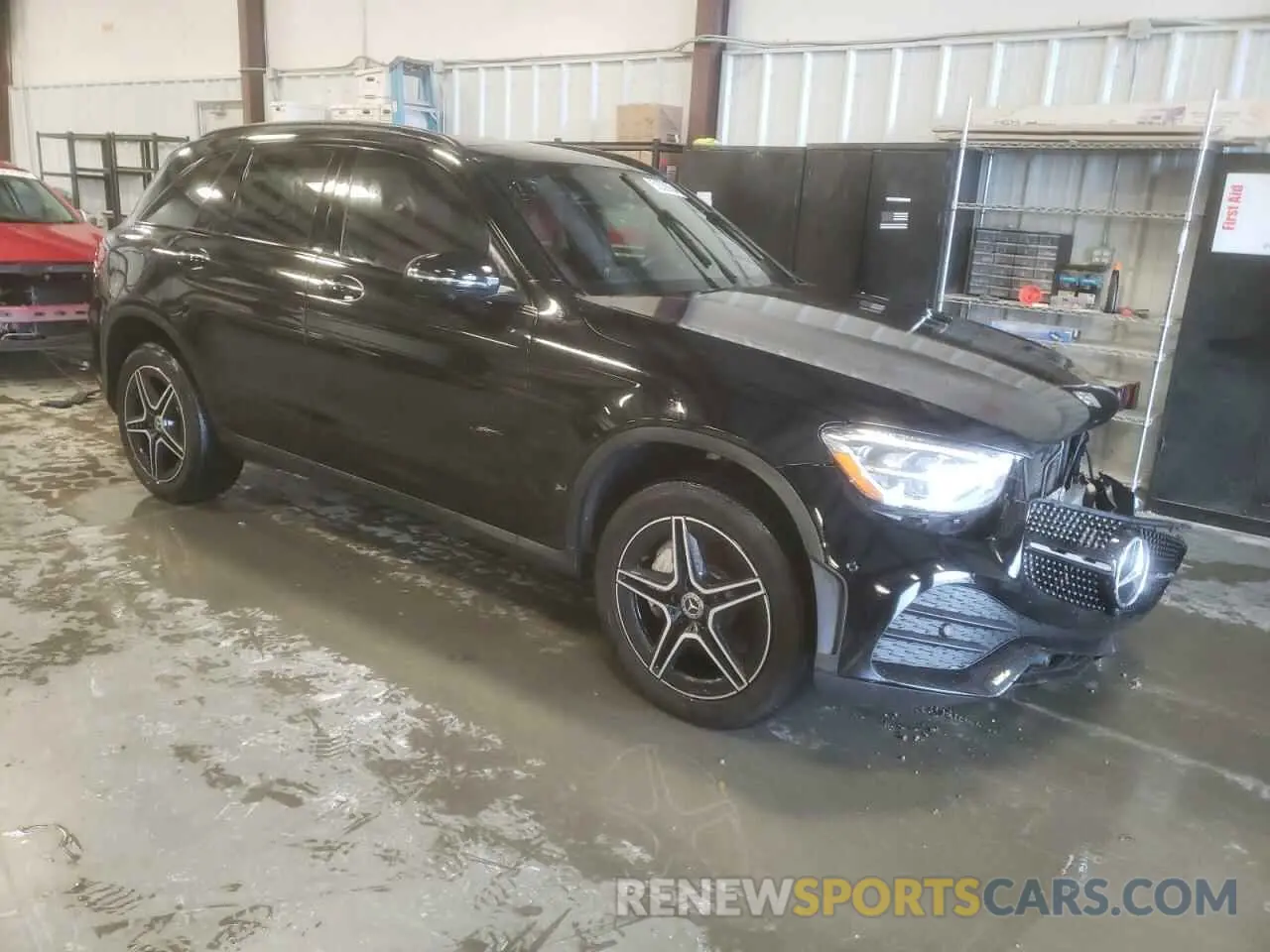 4 Photograph of a damaged car W1N0G8DB0LF864353 MERCEDES-BENZ GLC-CLASS 2020