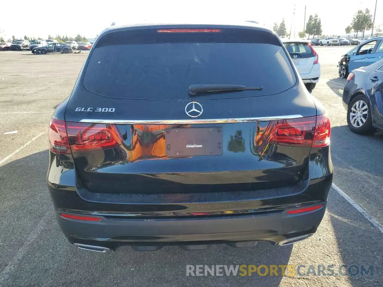 6 Фотография поврежденного автомобиля W1N0G8DB1LF768991 MERCEDES-BENZ GLC-CLASS 2020