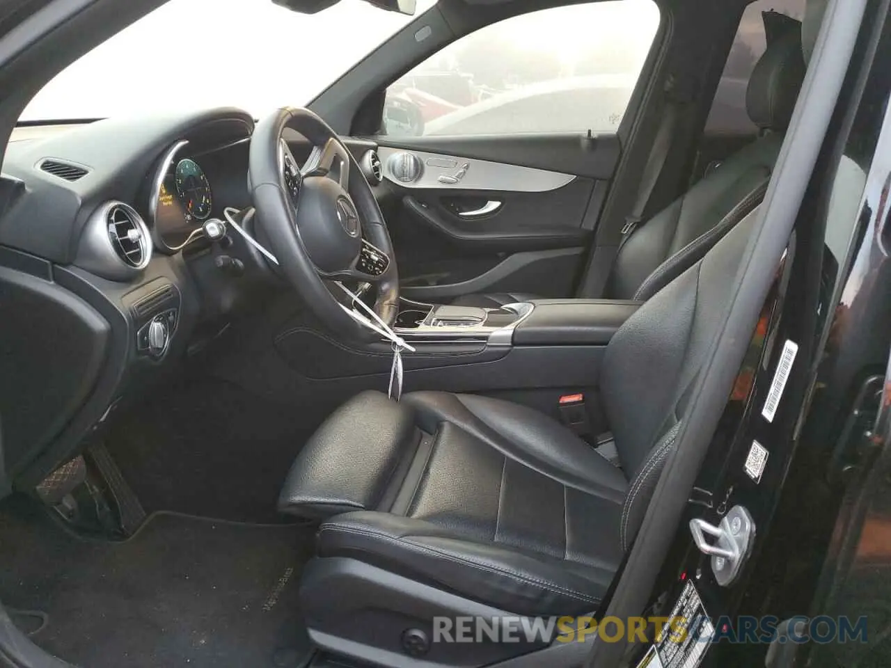 7 Фотография поврежденного автомобиля W1N0G8DB1LF768991 MERCEDES-BENZ GLC-CLASS 2020