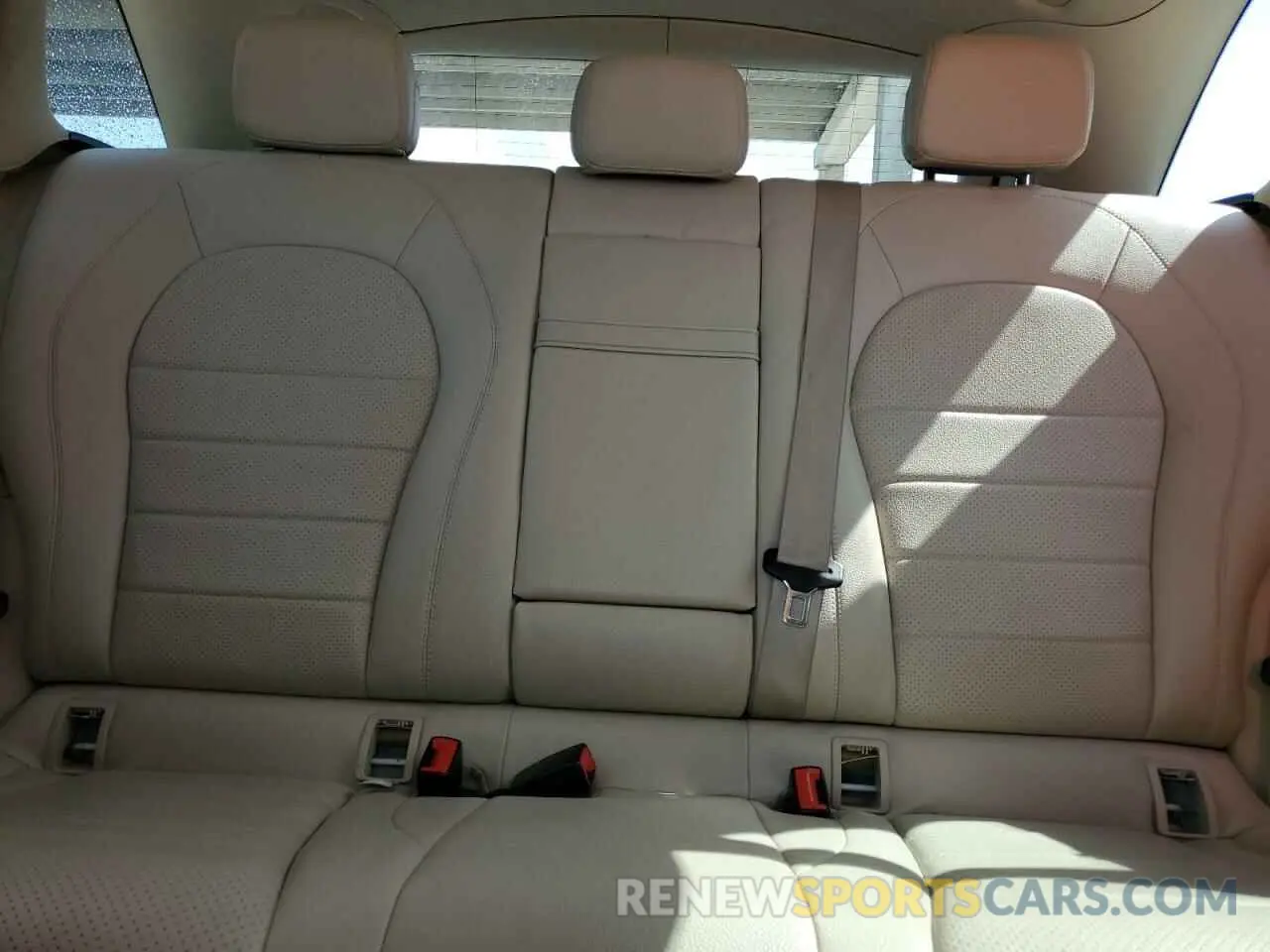 10 Фотография поврежденного автомобиля W1N0G8DB2LF776694 MERCEDES-BENZ GLC-CLASS 2020