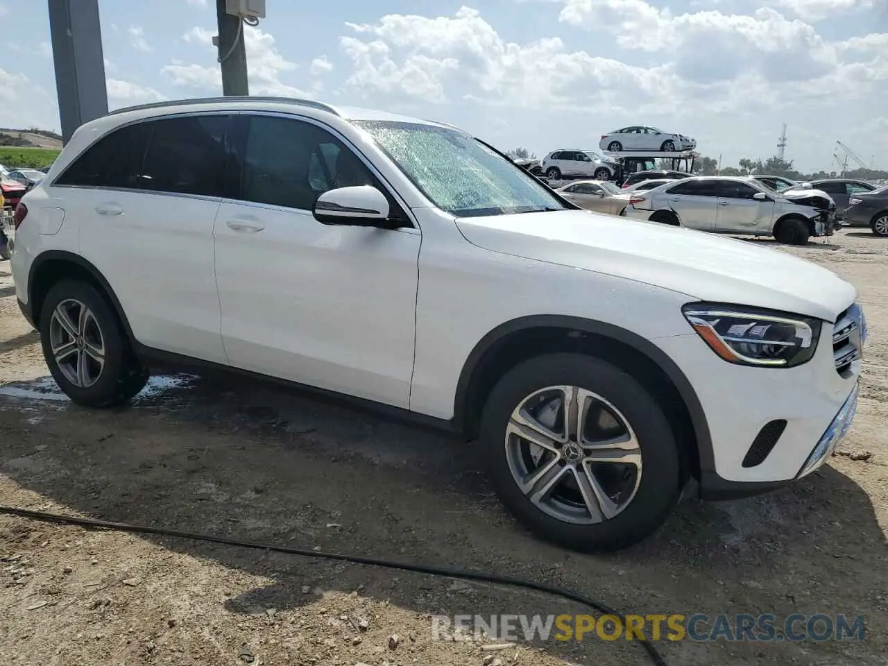 4 Фотография поврежденного автомобиля W1N0G8DB2LF776694 MERCEDES-BENZ GLC-CLASS 2020