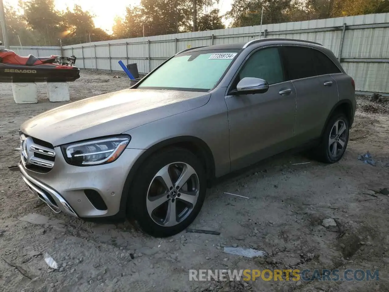 1 Фотография поврежденного автомобиля W1N0G8DB3LF831752 MERCEDES-BENZ GLC-CLASS 2020