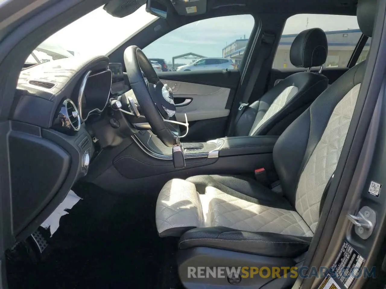 7 Photograph of a damaged car W1N0G8DB5LF811454 MERCEDES-BENZ GLC-CLASS 2020