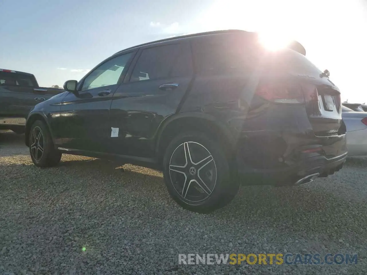 2 Фотография поврежденного автомобиля W1N0G8DB6LF762975 MERCEDES-BENZ GLC-CLASS 2020