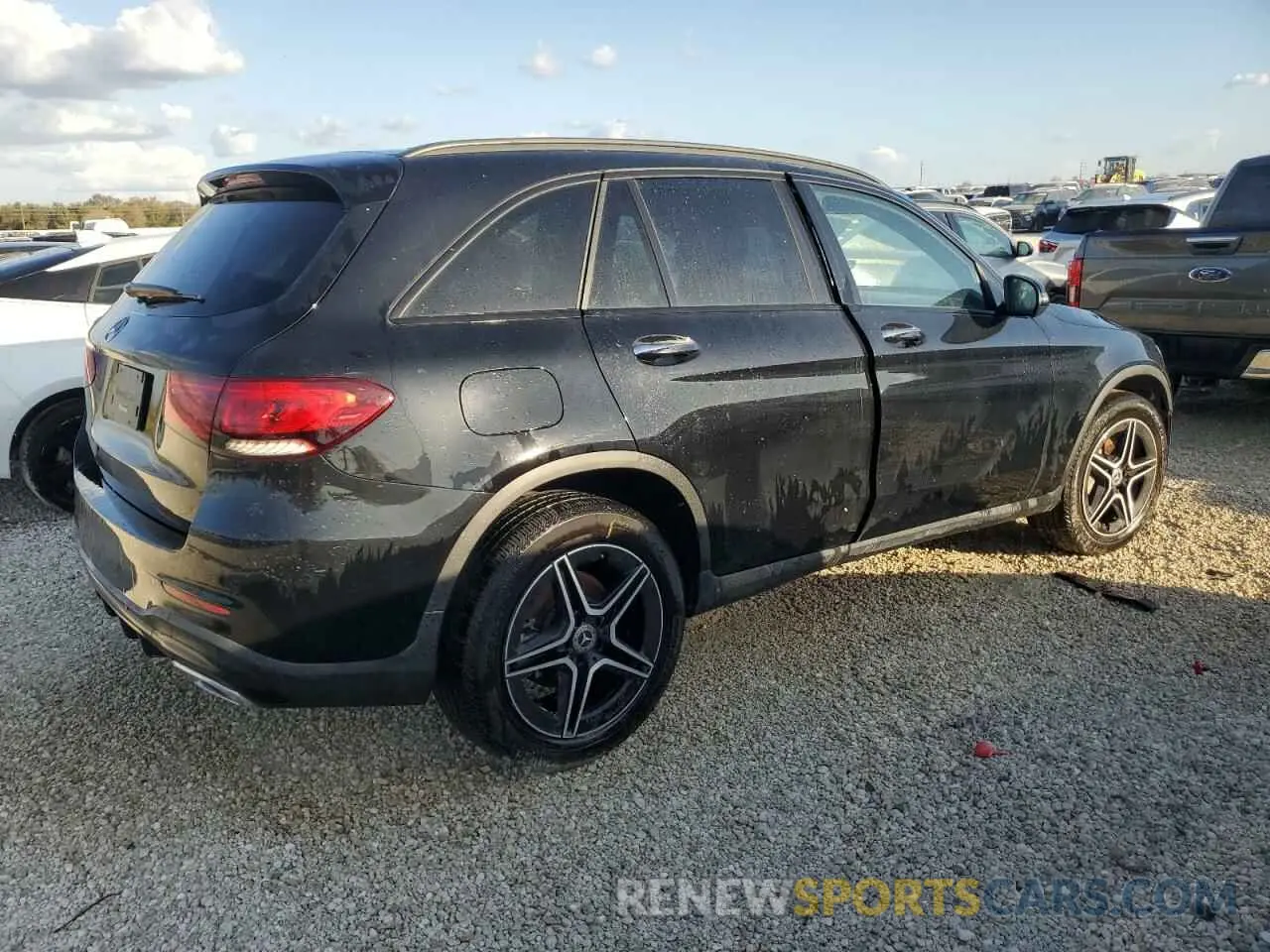 3 Фотография поврежденного автомобиля W1N0G8DB6LF762975 MERCEDES-BENZ GLC-CLASS 2020