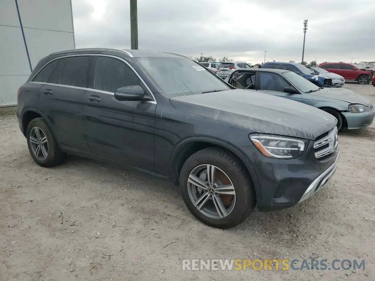 4 Photograph of a damaged car W1N0G8DB7LF790574 MERCEDES-BENZ GLC-CLASS 2020