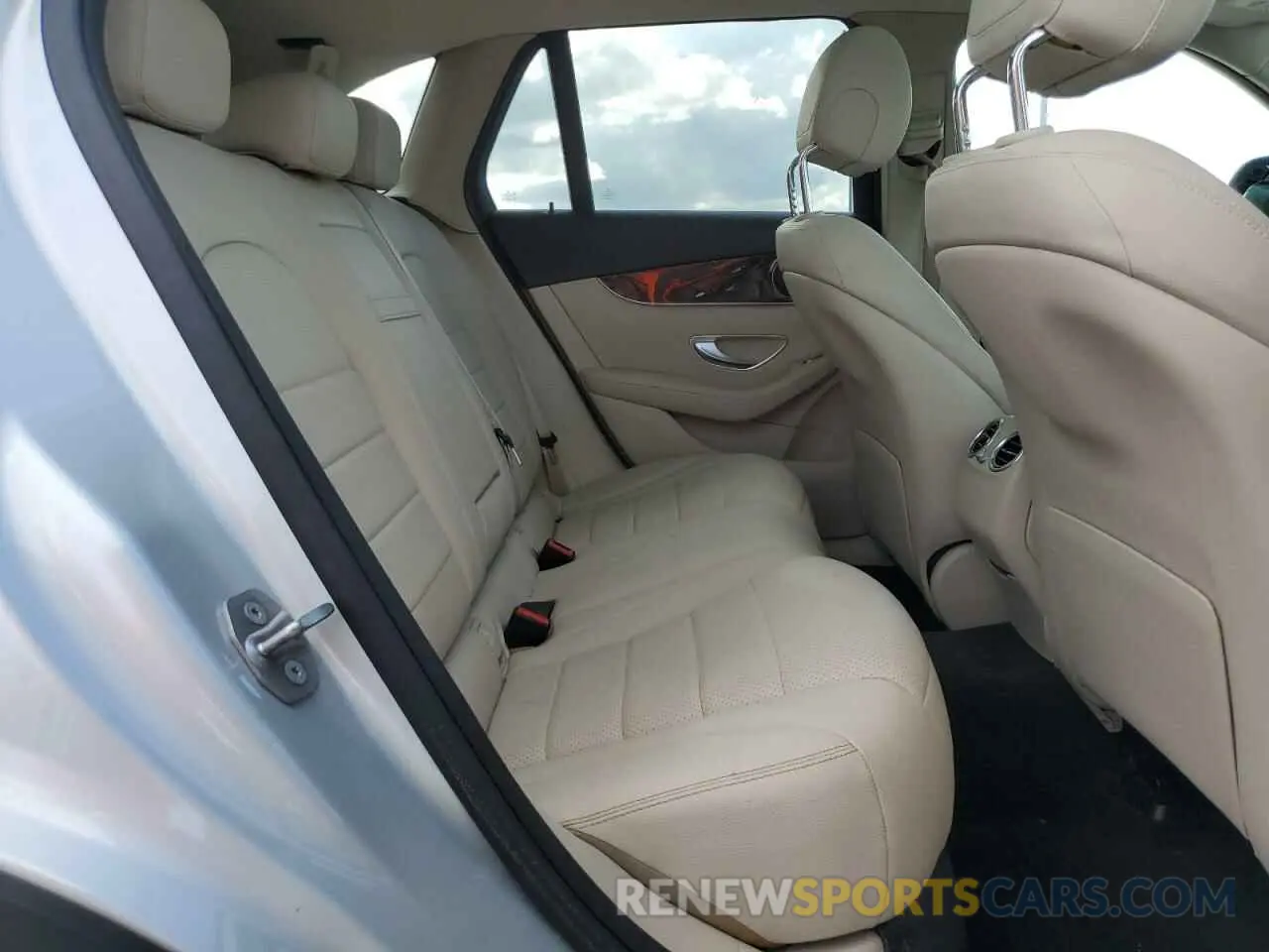 11 Photograph of a damaged car W1N0G8DB7LF803520 MERCEDES-BENZ GLC-CLASS 2020