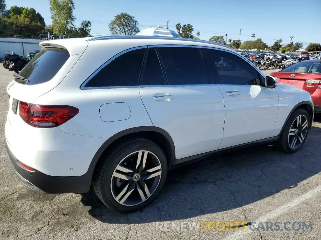 3 Photograph of a damaged car W1N0G8DBXLF802572 MERCEDES-BENZ GLC-CLASS 2020