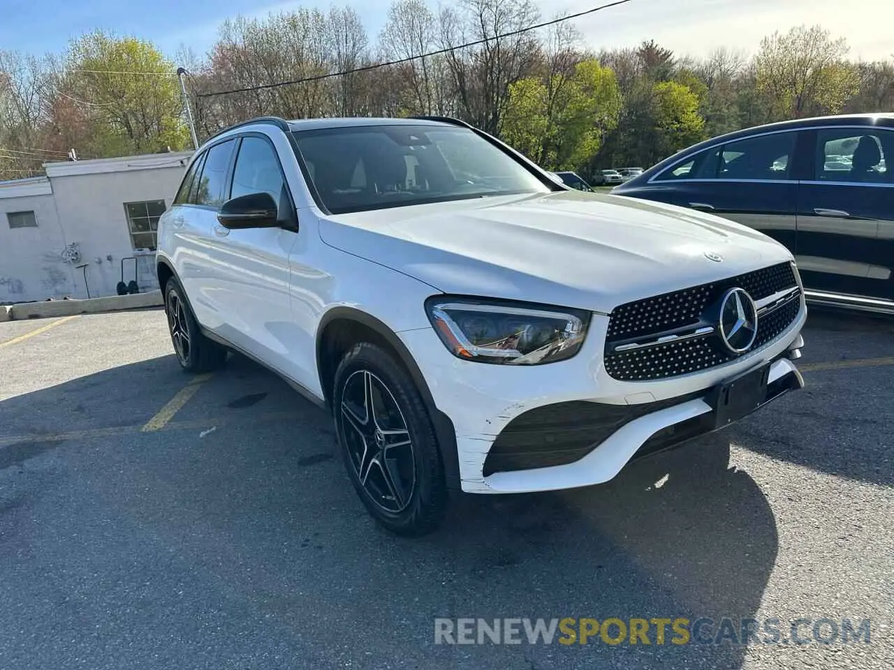 3 Photograph of a damaged car W1N0G8EB1LF810137 MERCEDES-BENZ GLC-CLASS 2020