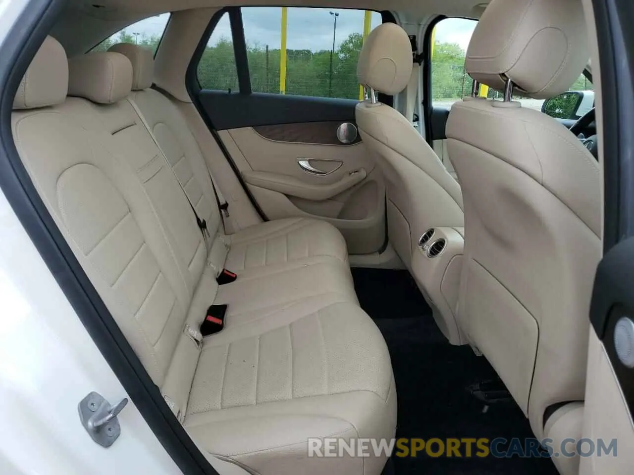11 Photograph of a damaged car W1N0G8EB2LF865387 MERCEDES-BENZ GLC-CLASS 2020