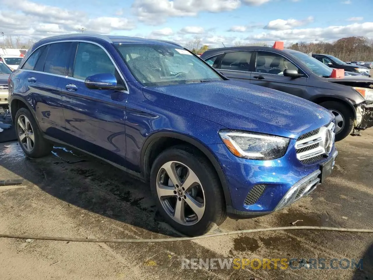 4 Photograph of a damaged car W1N0G8EB7LF758190 MERCEDES-BENZ GLC-CLASS 2020