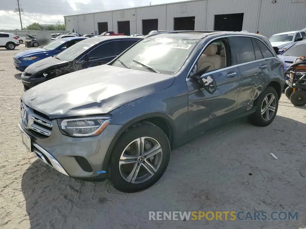 1 Photograph of a damaged car W1N0G8EBXLF767188 MERCEDES-BENZ GLC-CLASS 2020