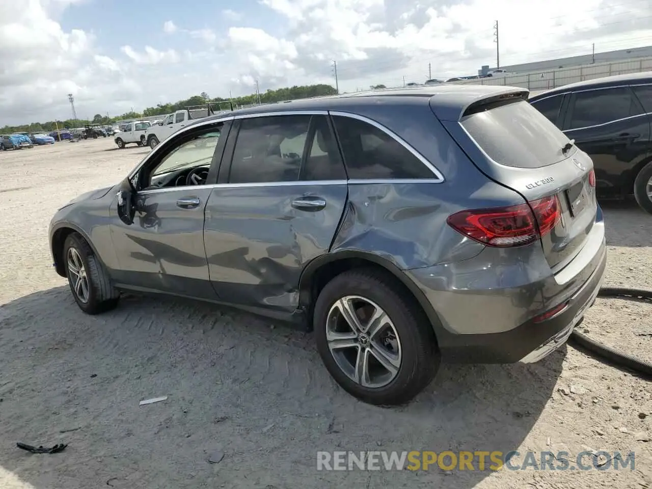 2 Photograph of a damaged car W1N0G8EBXLF767188 MERCEDES-BENZ GLC-CLASS 2020