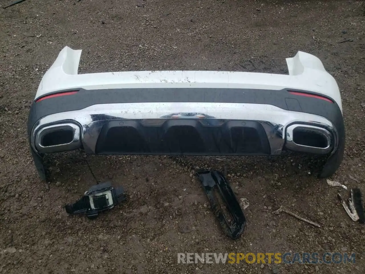13 Photograph of a damaged car W1N0G8EBXLF845226 MERCEDES-BENZ GLC-CLASS 2020