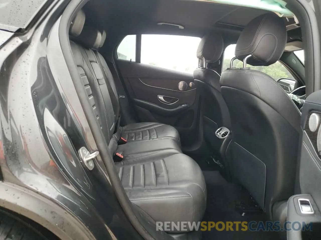 11 Photograph of a damaged car W1N0J6EB3LF766552 MERCEDES-BENZ GLC-CLASS 2020