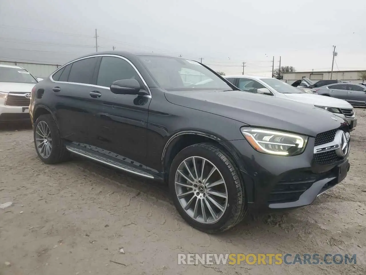 4 Photograph of a damaged car W1N0J8EB3LF780446 MERCEDES-BENZ GLC-CLASS 2020