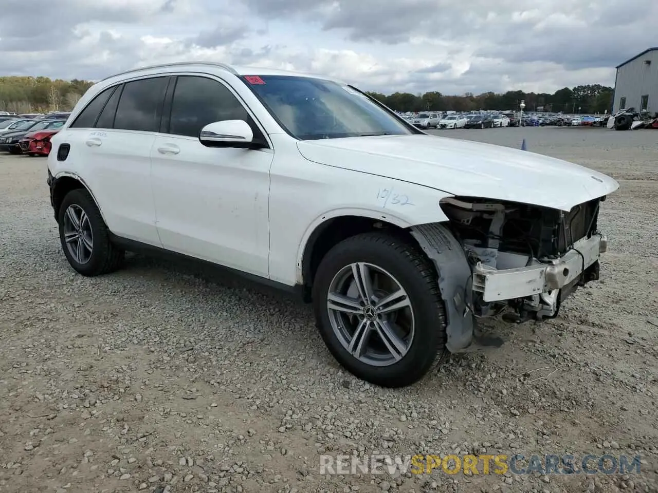 4 Фотография поврежденного автомобиля WDC0G8DB1LF718447 MERCEDES-BENZ GLC-CLASS 2020