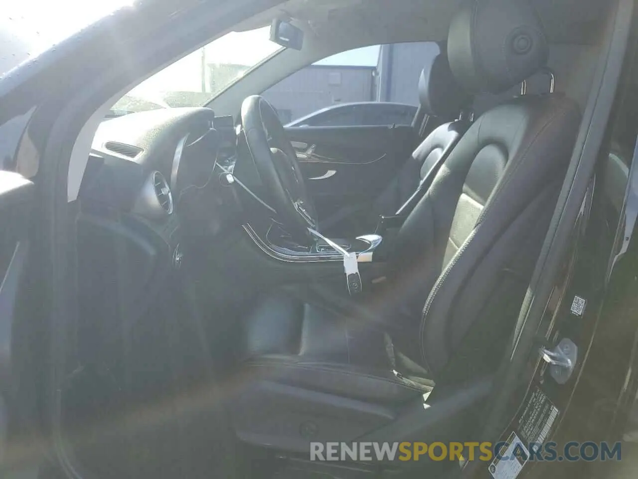7 Photograph of a damaged car WDC0G8DB9LF698092 MERCEDES-BENZ GLC-CLASS 2020