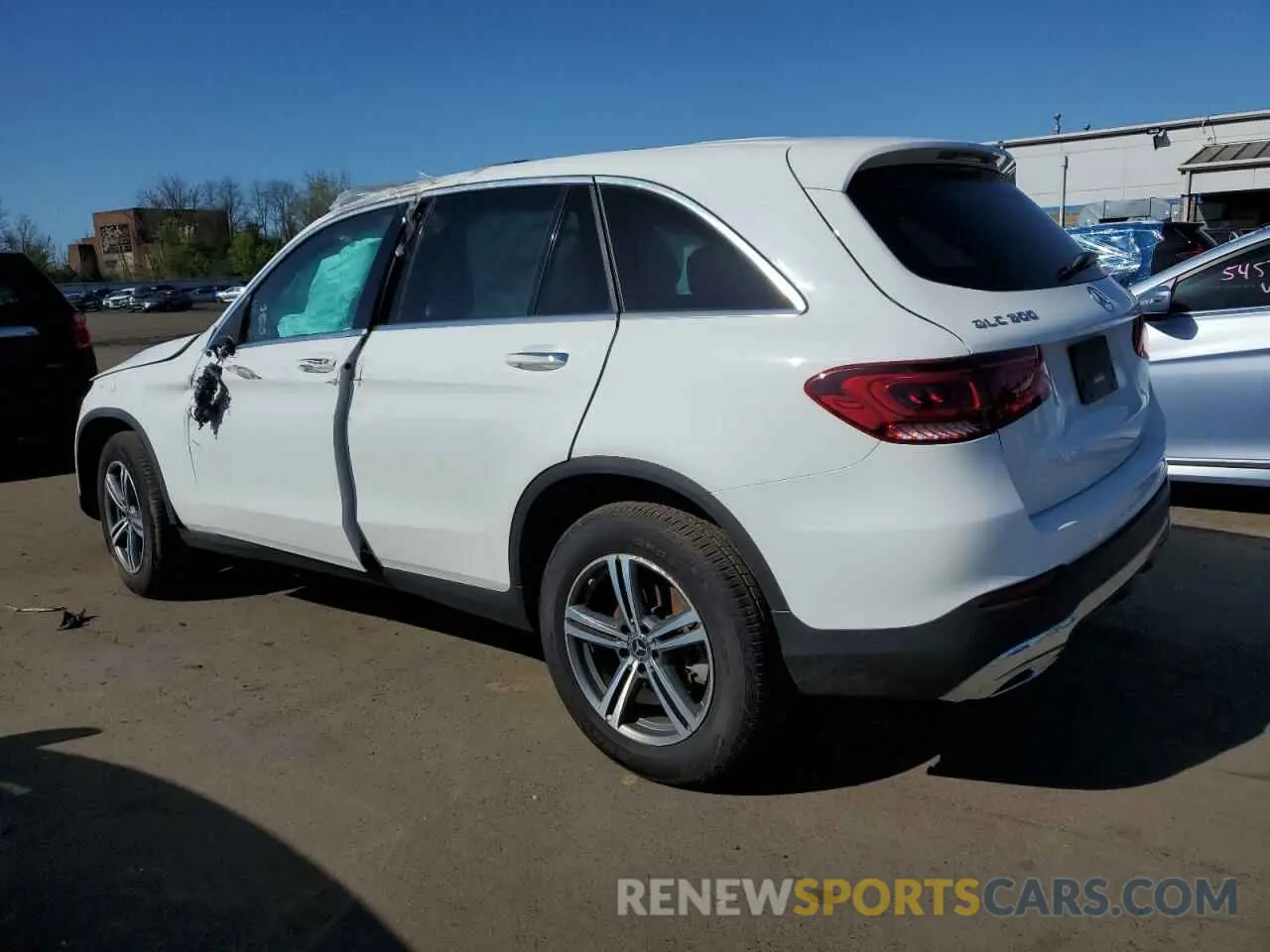 2 Фотография поврежденного автомобиля WDC0G8EB0LF715022 MERCEDES-BENZ GLC-CLASS 2020