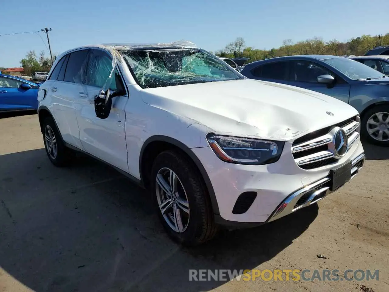 4 Фотография поврежденного автомобиля WDC0G8EB0LF715022 MERCEDES-BENZ GLC-CLASS 2020