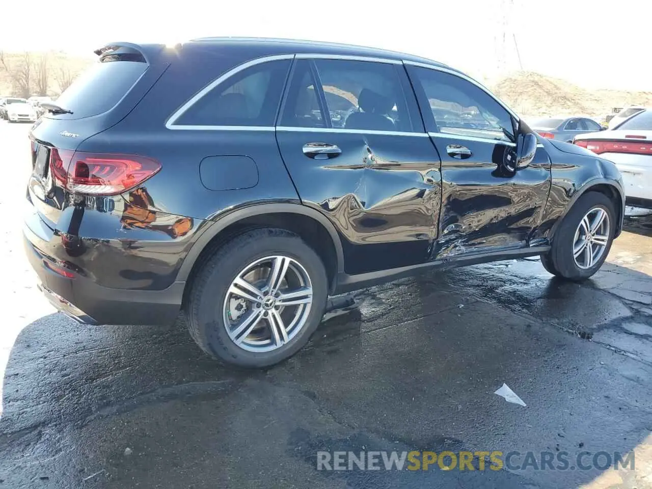 3 Фотография поврежденного автомобиля WDC0G8EB2LF728242 MERCEDES-BENZ GLC-CLASS 2020