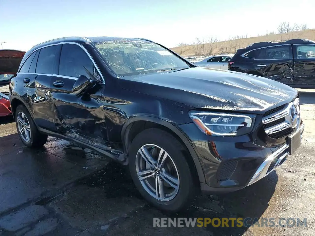 4 Фотография поврежденного автомобиля WDC0G8EB2LF728242 MERCEDES-BENZ GLC-CLASS 2020