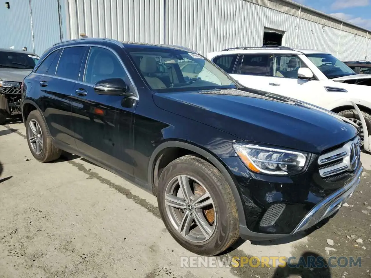 4 Фотография поврежденного автомобиля WDC0G8EB2LF755117 MERCEDES-BENZ GLC-CLASS 2020