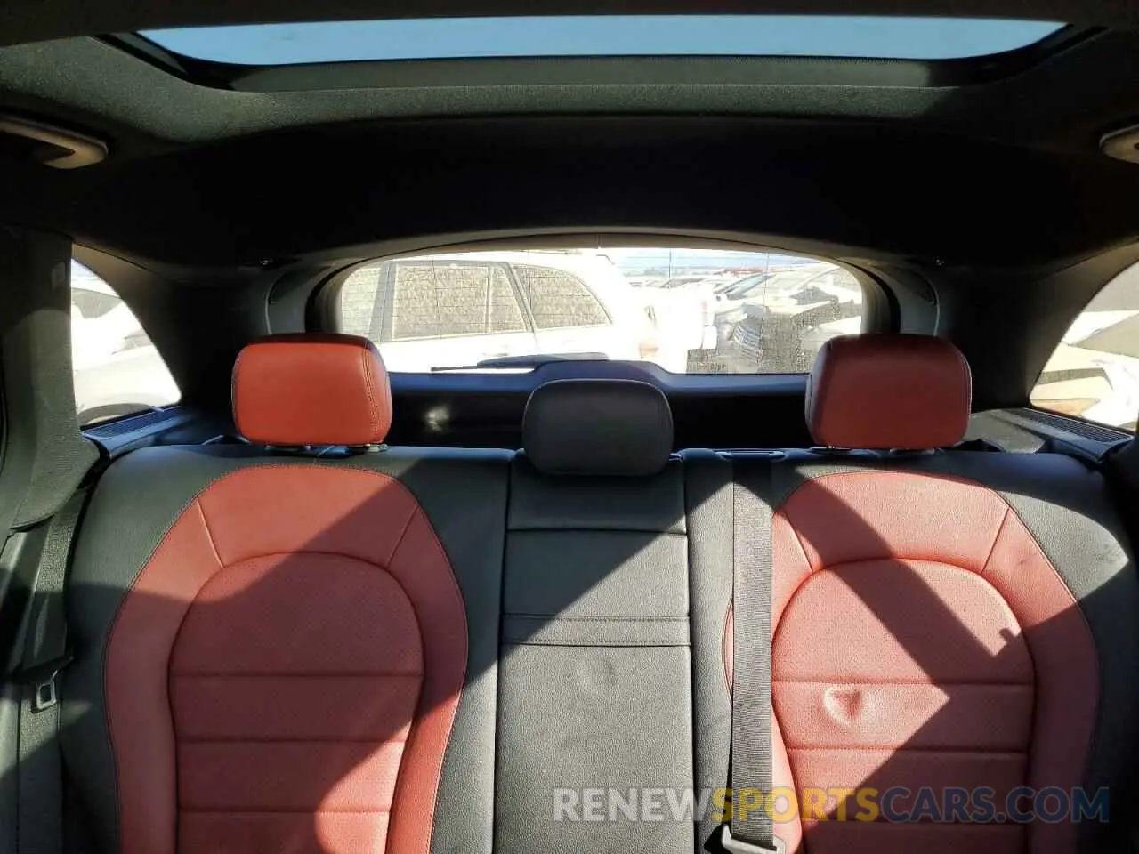 10 Фотография поврежденного автомобиля WDC0G8EB4LF733748 MERCEDES-BENZ GLC-CLASS 2020