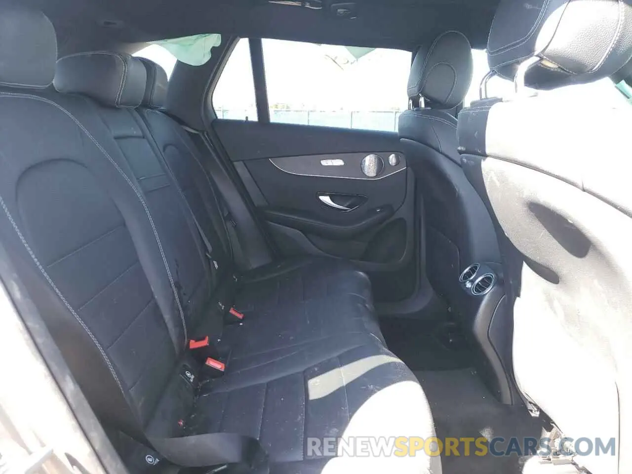 6 Фотография поврежденного автомобиля WDC0G8EB8LV201750 MERCEDES-BENZ GLC-CLASS 2020