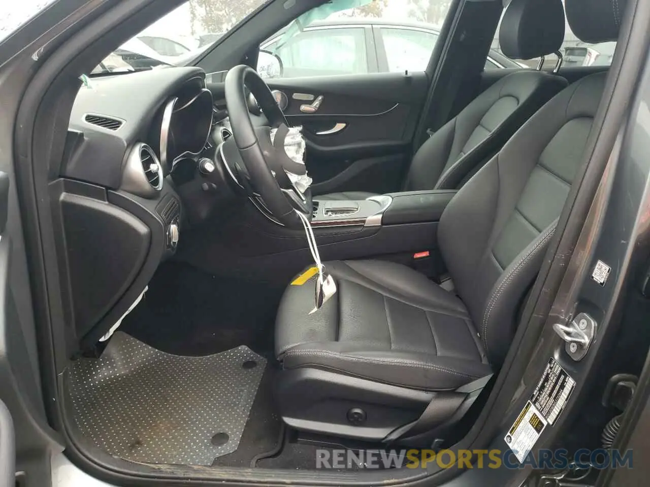 7 Photograph of a damaged car WDC0G8EBXLF752644 MERCEDES-BENZ GLC-CLASS 2020
